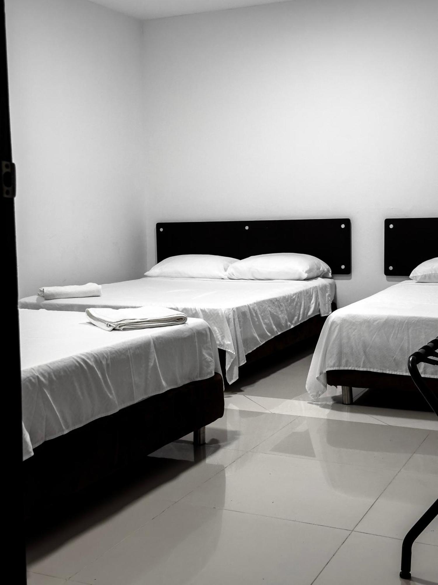 Hotel Bazurto Plaza Cartagena Exterior photo