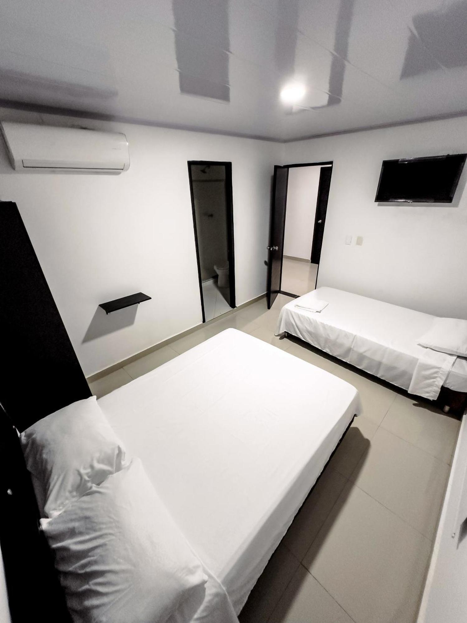 Hotel Bazurto Plaza Cartagena Exterior photo