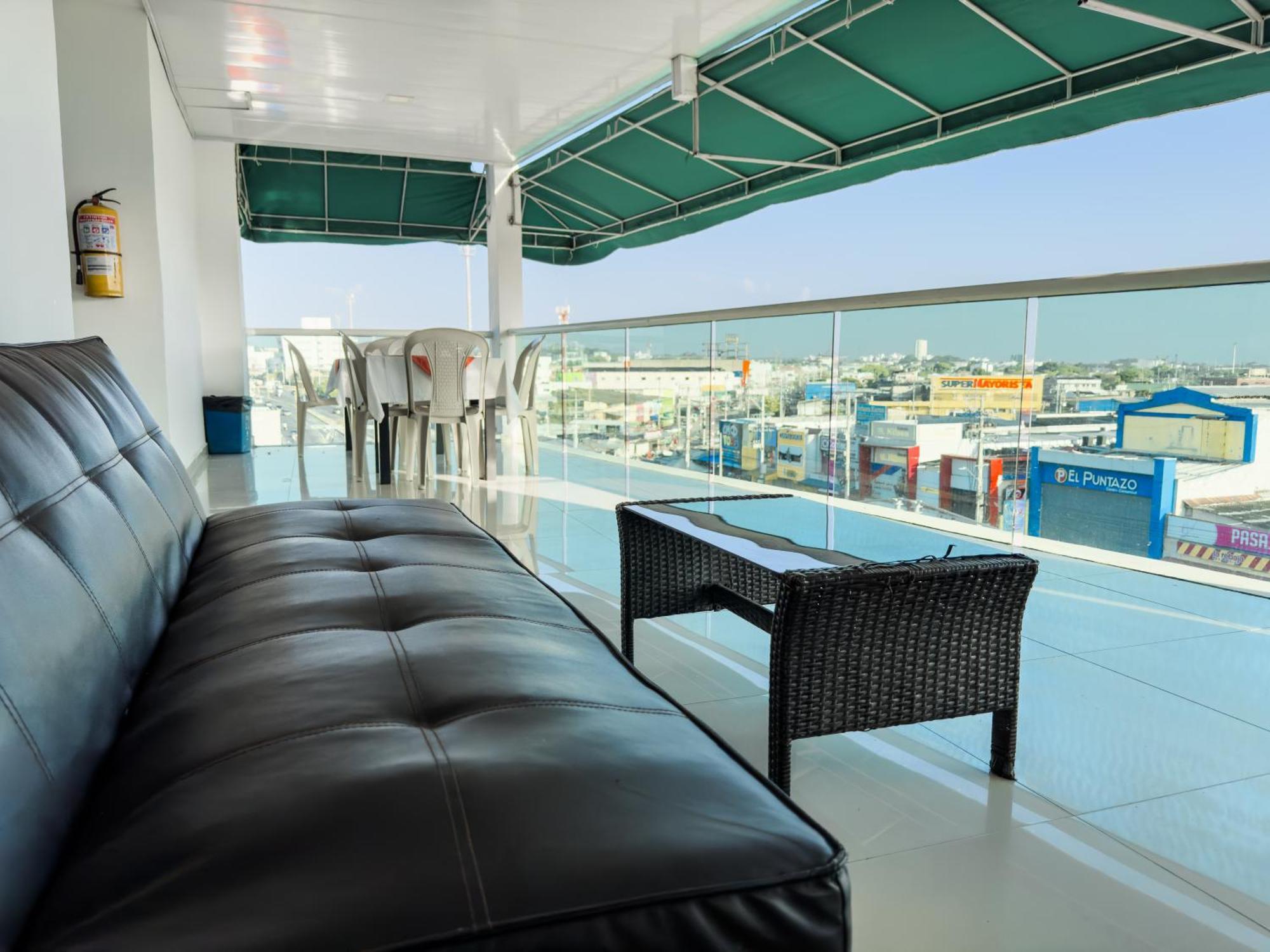 Hotel Bazurto Plaza Cartagena Exterior photo